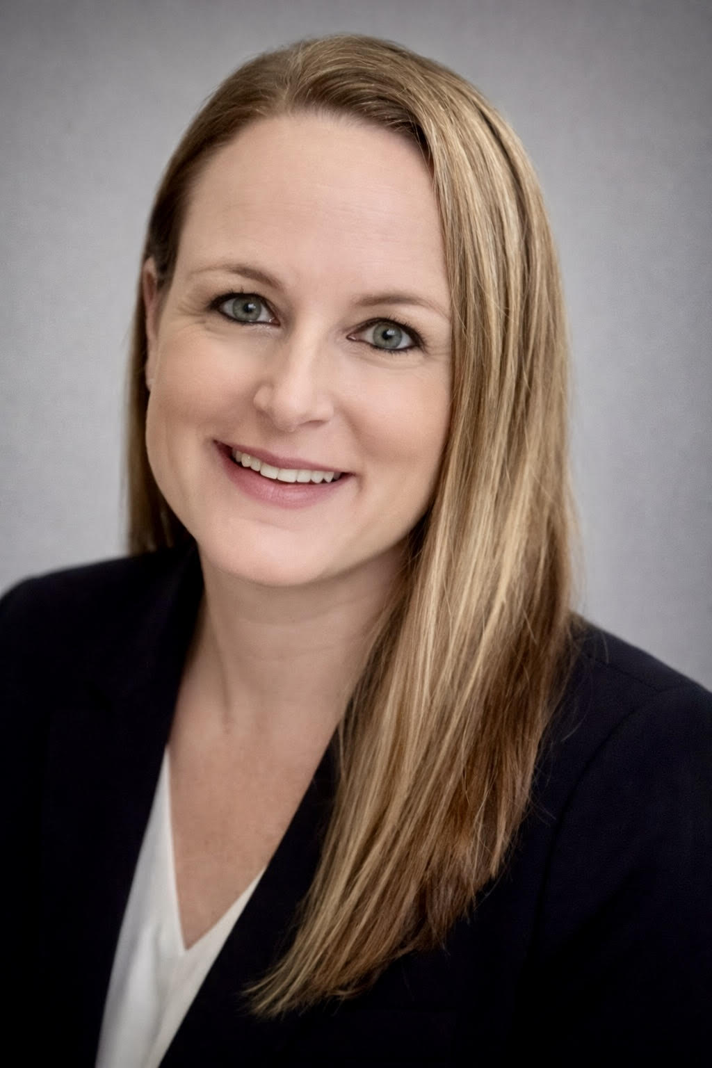 Headshot of Move United Marketing Manager Nora Hertel