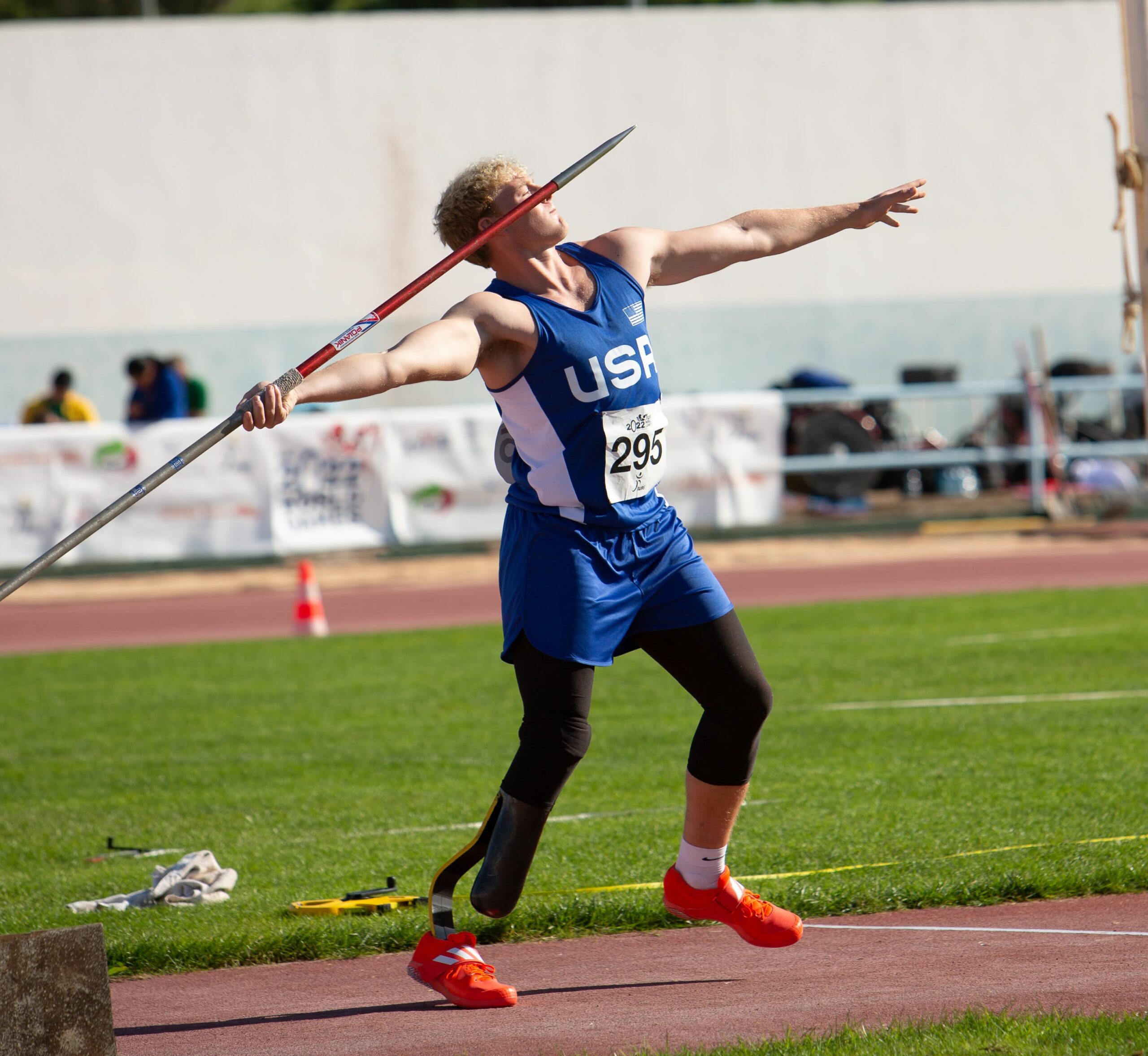 Derik Smith throwing javelin at the IWAS 2022 World Games