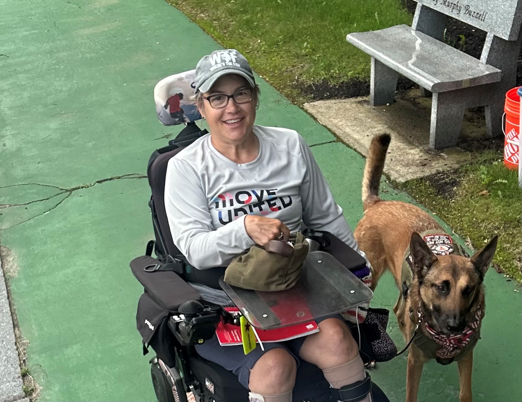 Picture of Tina Lavallee and her service dog