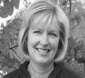 Cindy Housner headshot