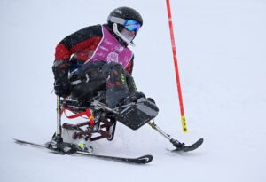 Blake Eaton monoskiing down the mountain